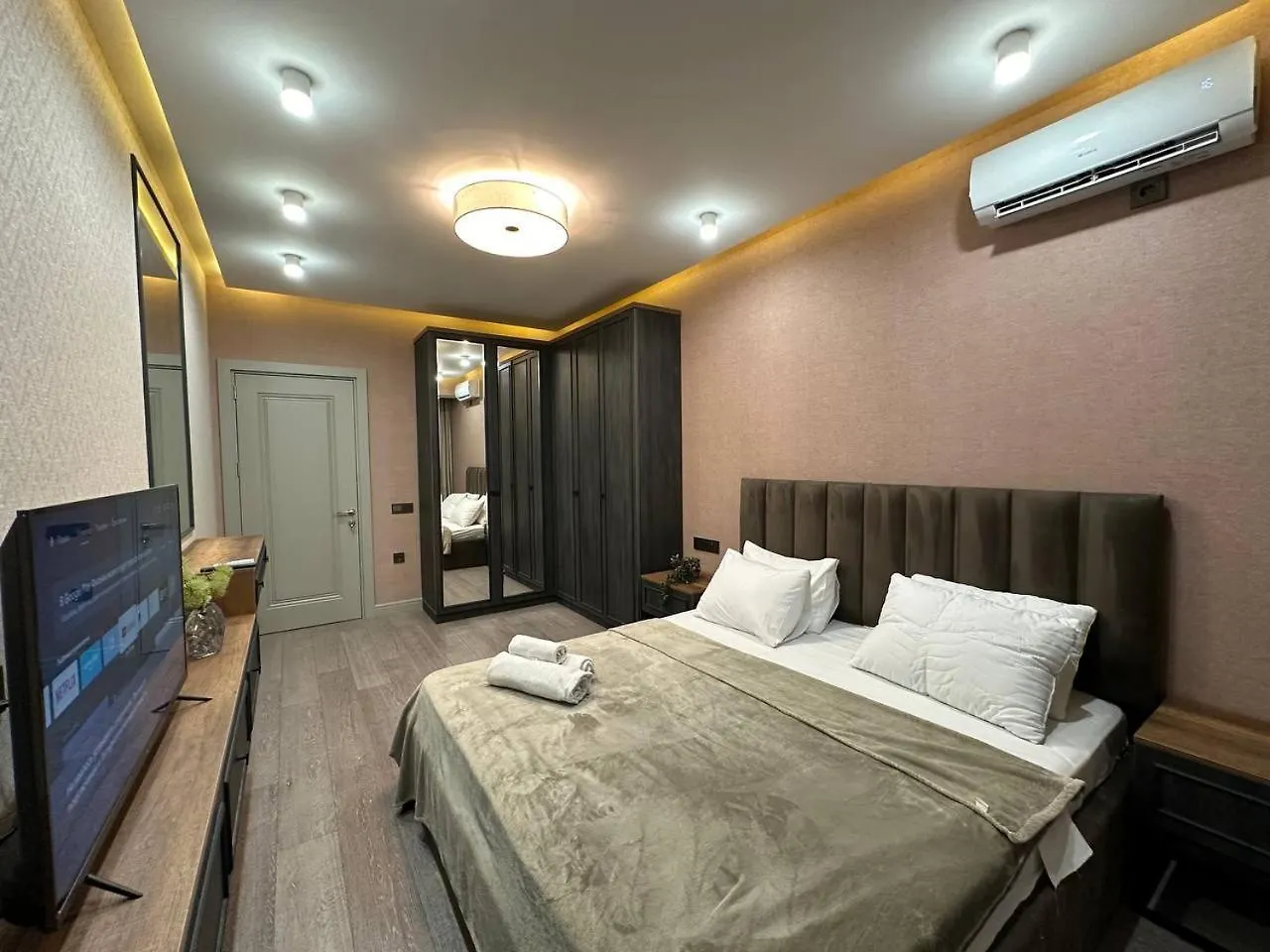 Apartment Azure Classic Baku Azerbaijan